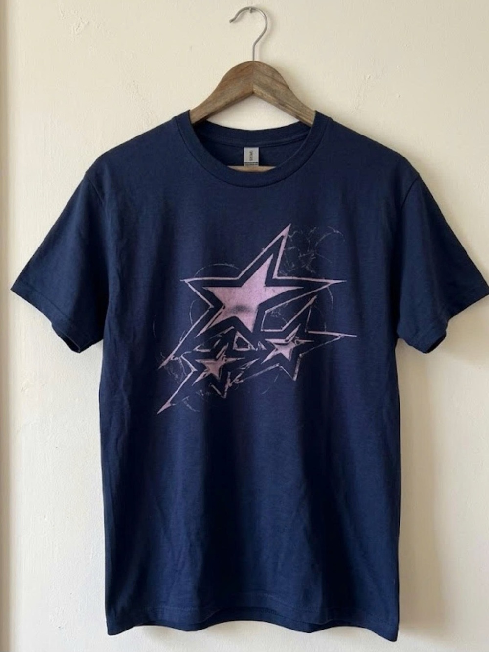 Gildan Navy Short-Sleeve Tee with Pink Star Graphic | Unisex Shirt